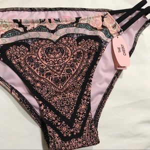 NWT VS cheeky bottoms